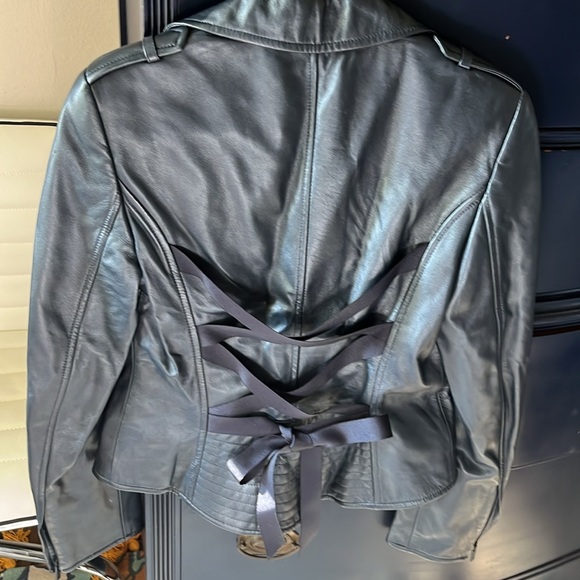 Gorgeous NWT Escada Napa leather jacket Small - Picture 8 of 8